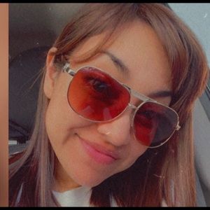 Meet your Posher, Nancy